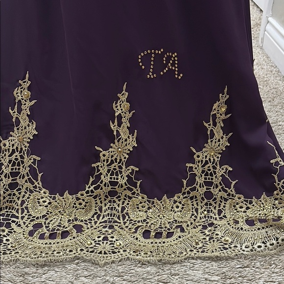 Regal Purple Gown with Gold Detailing - Picture 12 of 14